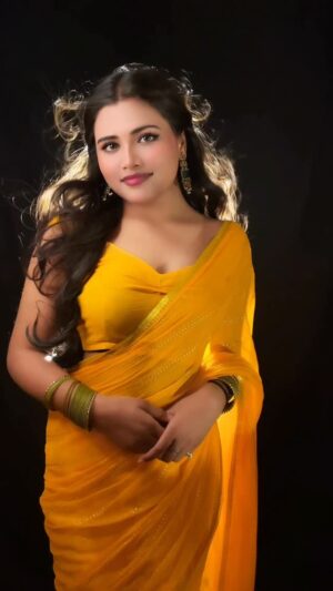 Neha Rana Instagram - Ghana kasoota lage se 😌
.
.
.
#haryanvi #haryanvisong #ghanakasoota #explore #trending #reelitfeelit #explorepage #trend #trendingreels #trendingsongs #neharana #fyp