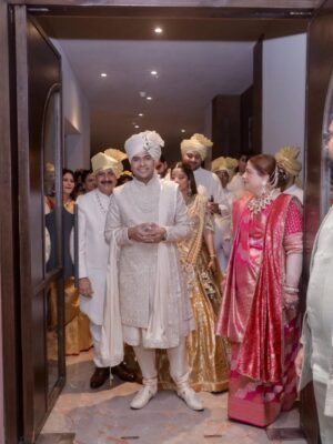 Neha Vora Jhaveri Instagram - My baby brother is actually married and my heart is so, so full 💛What a beautiful wedding, what a beautiful start to their forever. @saachi50 , welcome to our crazy, loving family, you’ve added so much warmth and ‘Ronak’ to our lives already 😘🤗 @thetrulylitwedding
#SachMeinRonakAaGayi @ronakk18
