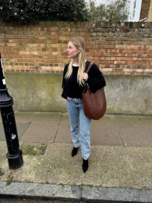 Nell Hudson Instagram - An entirely unplanned photo ??? Truly there are twenty-three nappies in the bag as well as a paperback and all my other usual crap it fits EVERYTHING 🎉 
TYSM for my actual dream handbag though @longchamp 🎄❤️