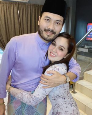 Nelydia Senrose Instagram - Selamat Hari Raya!
Salah silap kami harap di ampun ❤️
0-0 ok? 😘