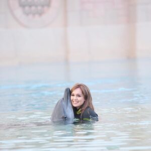 Nelydia Senrose Instagram - I will keep this everlasting memory with the dolphin in my heart. I am glad that they are in fortunate hands. ♥️
#MyDubai #DolphinBay
@visit.dubai
@atlantisthepalm