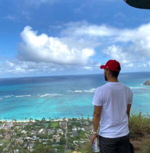 Nelydia Senrose Instagram - I made it to the top of Lanikai Pillbox!
The hike was CHALLENGING & a DIFFICULT one for me 😭
( tak suka hiking tolong la faham)
But gotta admit the view was spectacular and breathtaking.
Worth every pain and tears
(I literally cried ok) almost gave up too!!! Such a cry baby lol
.
Swipe most left to see monkey with a banana 🐒🍌