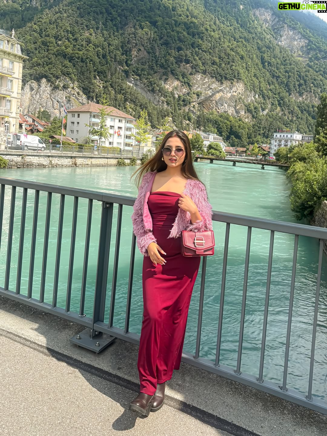 Nidhy Tiwari - 1.1K Likes - Turning bridges into runways 🥀✨