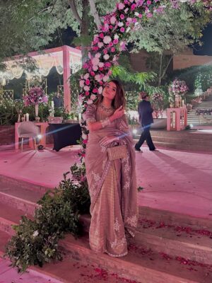 Nidhy Tiwari Instagram - When the evening blooms around you šāØ