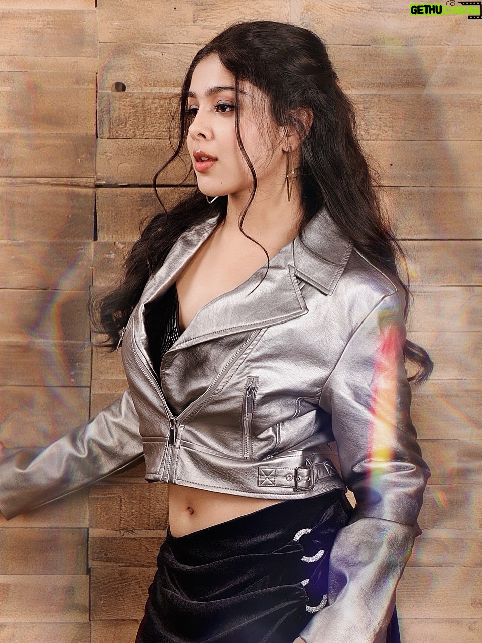 Niharika Chouksey - 61K Likes - 💁🏻‍♀️❤️‍🔥

📸 @samstudios.in_ 
HMUA: @fatimaa_kapadia @musebysumaira @dualglamdiaries

#niharikachouksey #swipe