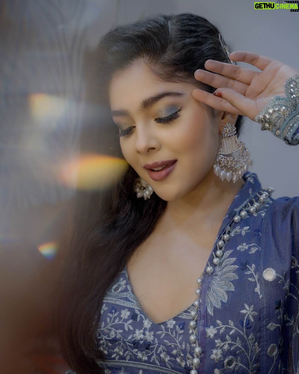 Niharika Chouksey - 51.5K Likes - 🩵🩵

#niharikachouksey #swipe #zrm #tummsetummtak #actress