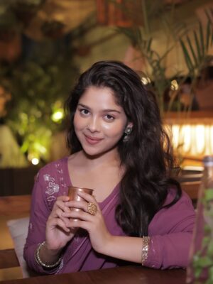 Niharika Chouksey Instagram - Glow On ✨💟

#niharikachouksey #swipe