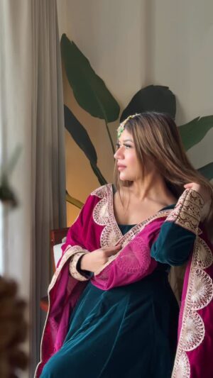 Niharika Malik Instagram - Comment ‘link’ for this beautiful velvet anarkali✨

Outfit - @laevachi 
Stunning jewellery by @a.kartjewellery 

#outfit #outfitinspo #outfits #anarkali #fashion #fashionista #trending #trendingreels #viralvideos