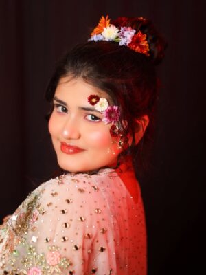 Niharika Mishra Instagram - The blooming is delayed, not denied🌷
.
.
💄Makeup Nails & Styling @makeover_storiesss
📸Behind the lens @sonu_photography_hyderabad