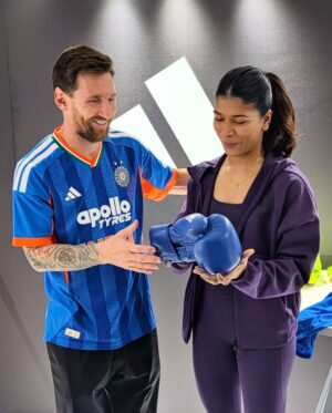 Nikhat Zareen Instagram - A memory I’ll tell forever… a moment shared with the GOAT.🐐❤️
Truly grateful to @adidasindia for making this happen.