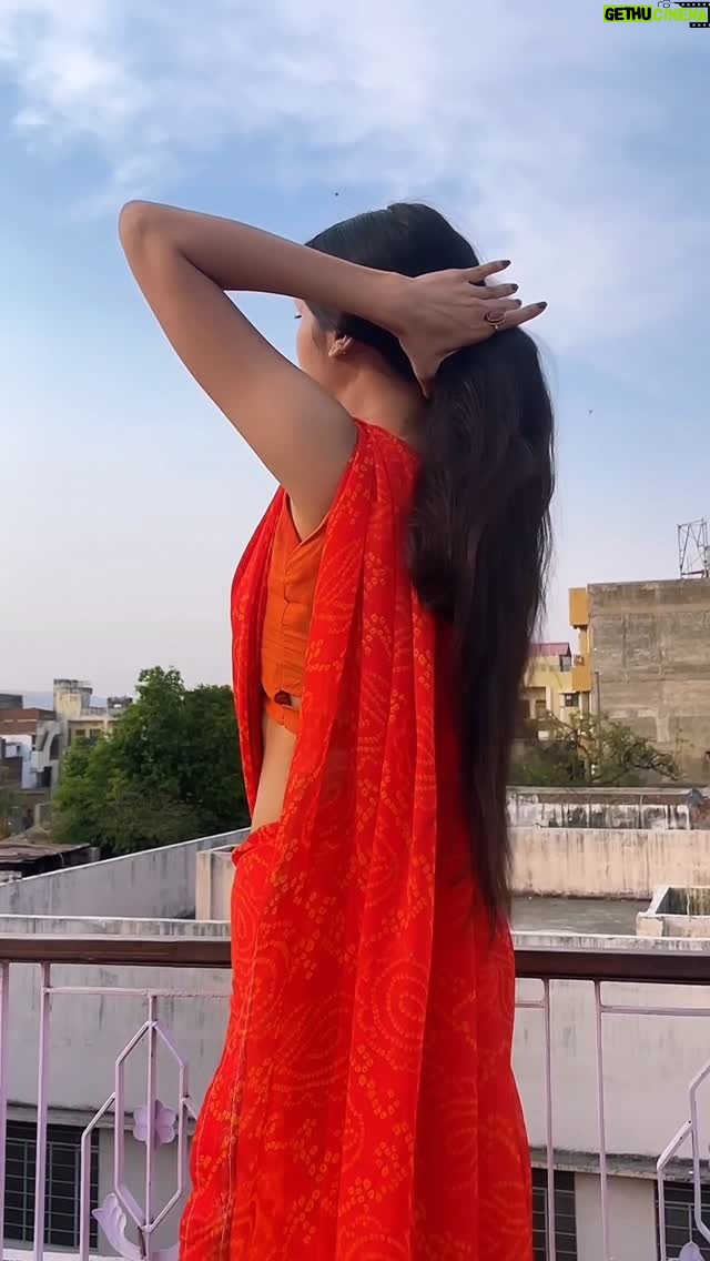 Nikita Vaid - 2.8K Likes - इश्क़ betab hai ♥️✨ 

#trending #reels #nikita #niks