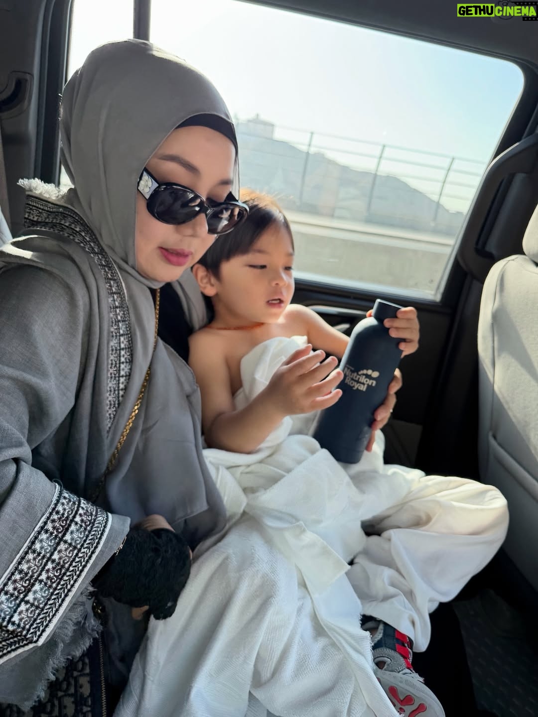 Nikita Willy - 226.9K Likes - 