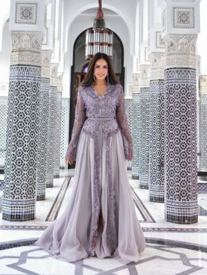 Nina Maghrabi Instagram - From the Opening night of @marrakechfilmfestival ❤️
Caftan @raffinityhautecouture
Jewellery @raffinity.marrakech
Makeup and hair @allurestudiobeaute
Clutch @zaamofficial