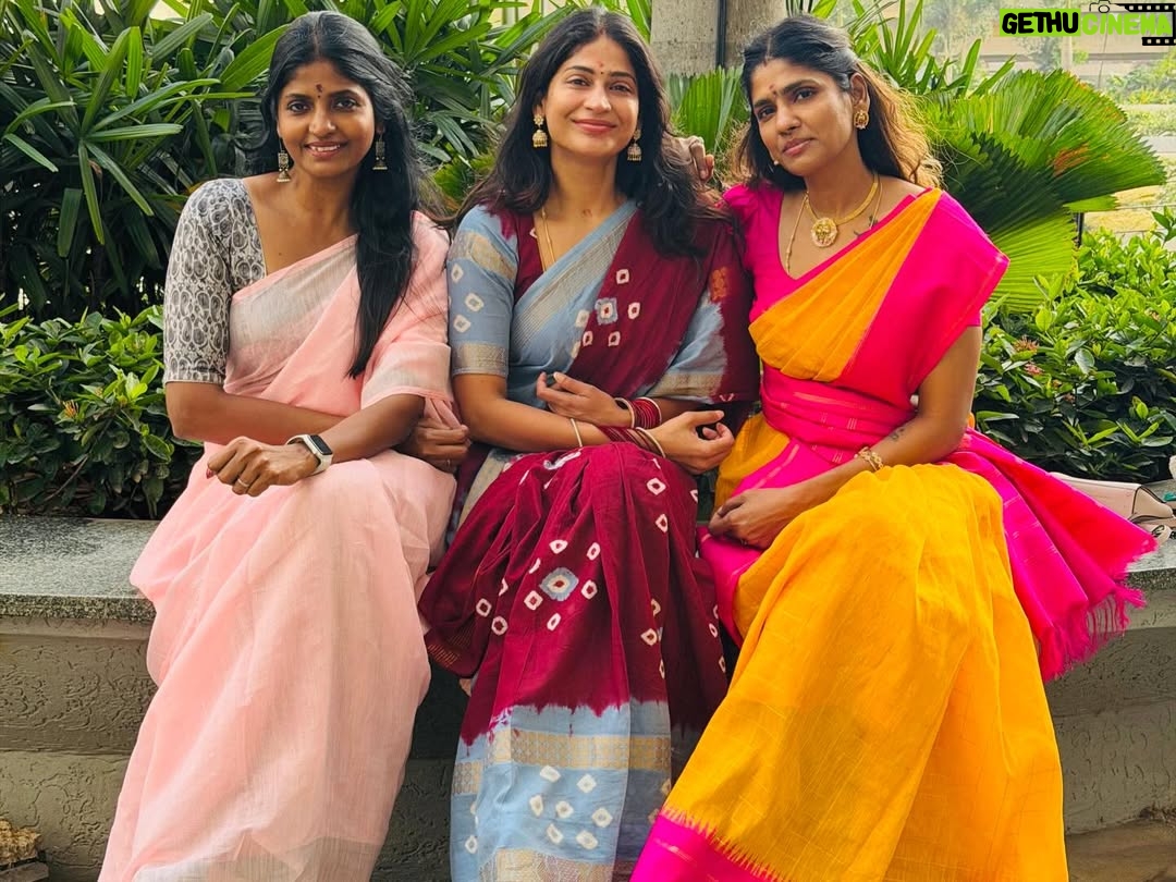 Niranjani Ahathian - 291.6K Likes - My good vibes.. Always🤍💫