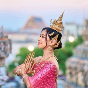 Nirisha Basnett Instagram - Awakening my inner #goddess & divine #feminine power at Wat Arun , #Bangkok Thailand 🇹🇭✨This is not AI. 
.
Glammed my @thaiglamstudio 
Shot by @alonelyzna