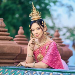 Nirisha Basnett Instagram - Awakening my inner #goddess & divine #feminine power at Wat Arun , #Bangkok Thailand 🇹🇭✨This is not AI. 
.
Glammed my @thaiglamstudio 
Shot by @alonelyzna