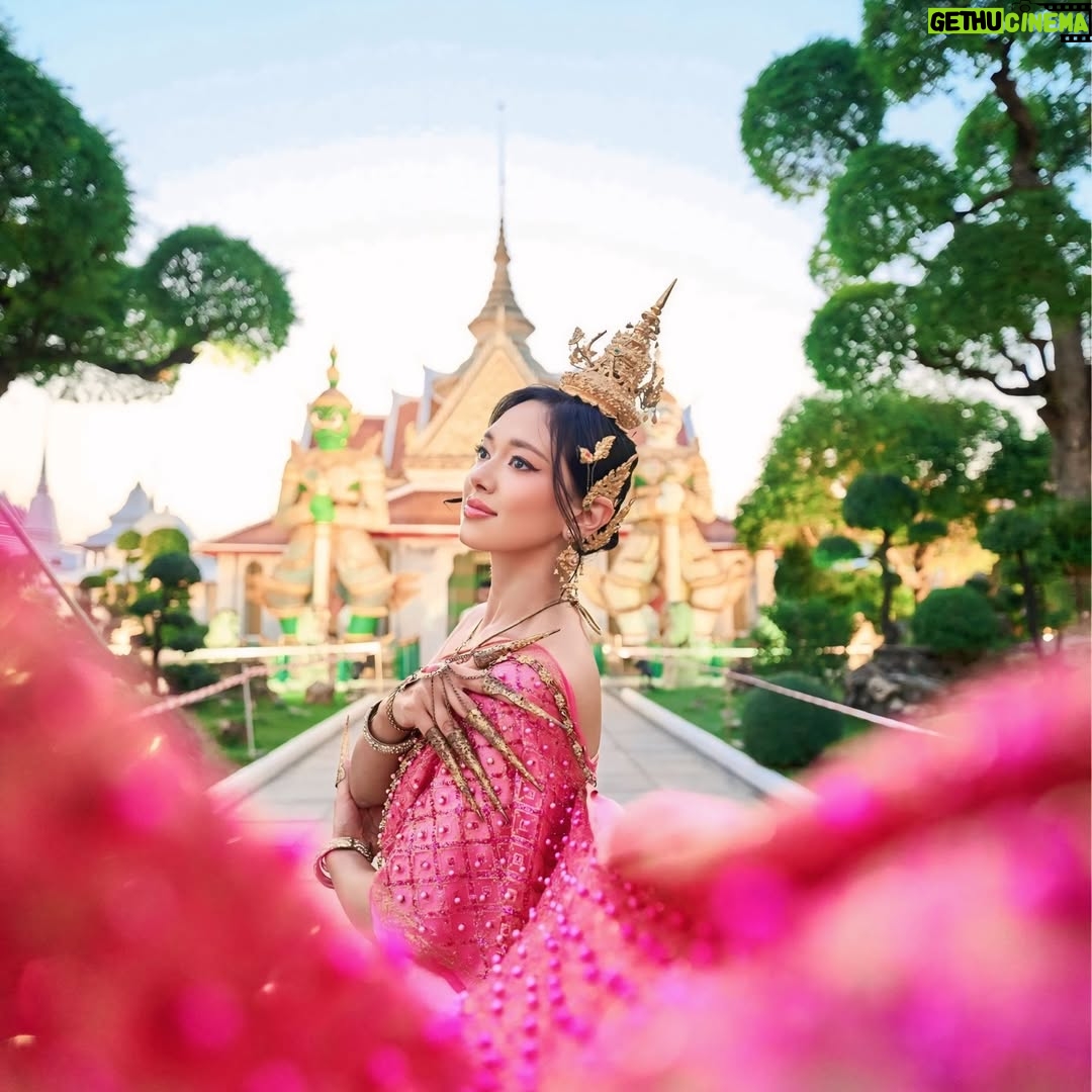 Nirisha Basnett - 1K Likes - Awakening my inner #goddess & divine #feminine power at Wat Arun , #Bangkok Thailand 🇹🇭✨This is not AI. 
.
Glammed my @thaiglamstudio 
Shot by @alonelyzna