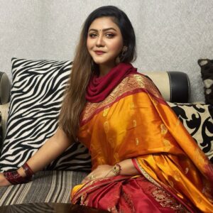 Nishat Priom Instagram - ❤️💛 Take the time to enjoy the little things, for one day, you may look back and realize they were the big things.” 
— Robert Brault
#শাড়ি : আমার বড় আপুর শাড়ি ♥️🫰
#Nishat_Priom #selfloveisimportant