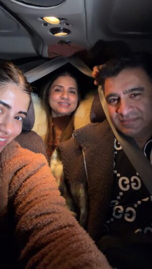 Nishika Lalwani Instagram - it still feels so unreal cos i was once just 8 years old dreaming of becoming a pilot & now suddenly im 21 , a private pilot & flying my parents in the skies of america šš„¹šŗšøš©ļøšŖ¬ its the best feeling ever !!! my fav passengers
#studentpilot #studentpilotlifeāļø #studentpilotjourney #privatepilot
