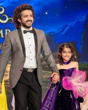 Nitya saxena Instagram - I am my parents “Gaaju Bomma” 😇🙏

At the recent Little Miss & Mr South India beauty pageant 🔥

Tq @omkarmakeup_artist @shiva_hairstylist_023 @radheshyam_designer_studio fr making me look so pretty 🥰

Had a great experience 😇

Clicks by @drishtikon_artisticview 

@anchorravi_offl @nitya.saxena1186