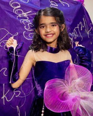 Nitya saxena Instagram - I am my parents “Gaaju Bomma” 😇🙏

At the recent Little Miss & Mr South India beauty pageant 🔥

Tq @omkarmakeup_artist @shiva_hairstylist_023 @radheshyam_designer_studio fr making me look so pretty 🥰

Had a great experience 😇

Clicks by @drishtikon_artisticview 

@anchorravi_offl @nitya.saxena1186