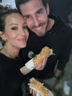 Noelia Marzol Instagram - 6 años amor…
decime si no la vivimos 🤣
pasó de todo, y todo fue cambiando, salvo una cosa. Somos equipo.

Te amo viejo. ❤️