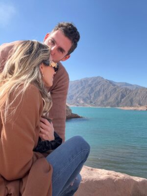 Noelia Marzol Instagram - 6 años amor…
decime si no la vivimos 🤣
pasó de todo, y todo fue cambiando, salvo una cosa. Somos equipo.

Te amo viejo. ❤️
