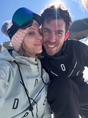 Noelia Marzol Instagram - Lo que nos reímos hoy!! 
Increíble @lagohermososki . No conocía, me pareció alucinante! y la atención de todos es tan linda que uno se siento mejor aún ❤️
Lindas pistas, lindos medios, lindo resto, buenos equipos del re tal, buenos profes! Súper día! 
Miren todo lo que que hicimos!!