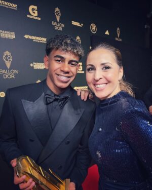 Noemí de Miguel Instagram - TBT 🖤 GALA DEL BALÓN DE ORO 2024 ⚜️

Vuelvo a París para dar las gracias a todo el equipazo del que disfrute para mi primera experiencia en la Gala del Balón de Oro. Lo disfruté mucho. 

Gracias x ese outfit maravilloso de @pat.gc con
@koahari.spain 
@fabracomunicacion 
@hublot_iberia @hublot 
@luxenteroficial 
@trastiendapress 
@twentyfourhaitch 
@n35_showroom

Y a @miahernandez.muah 💄 maquillaje x paseo parisino y 🥐 🤍
