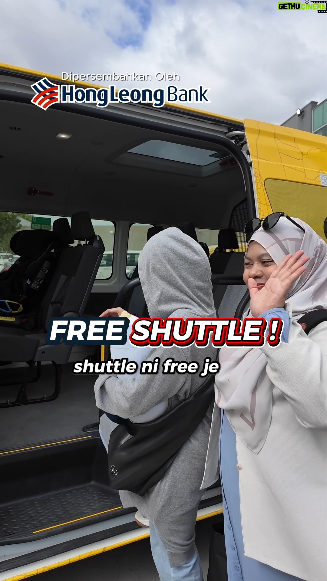 Noorkhiriah - 73 Likes - Tips supaya tak miss flight!

Yang ada flight pagi, korang stay je satu malam di hotel terdekat. Better spend duit sikit dari kelam kabut & risiko terlepas flight

Transit dekat negara lain? Tak perlu tukar duit, guna je Kad Multi-Currency HLB dari @hongleongbankmy . Ada 12 Mata Wang Asing.

(Yang muslim pastikan ambil yang Islamic)

========================
Nak menang 2 tiket flight ke Melbourne? 🇦🇺✈️
========================

1) Follow @hongleongbankmy  @royalbruneiair.kul & @narinar.malaysia di Instagram

2) Komen kenapa nak ke Melbourne & tag kawan korang sambil hashtag #TravelWithHLB

Pemenang akan diumum selepas habis total 12 Episod Epic Jelajah Australia di Instagram Pemburu Tiket Murah

#EpicJelajahAustralia #TravelWithHLB