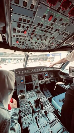 Noorkhiriah Instagram - Carilah Rezeki Di Mana Kita Di Perlukan.. #Australia