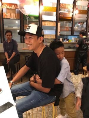 Nora Danish Instagram - Dearest Rayqal,
Damn, 7th January 2026, 17 years old already, now where on earth did that go? You are now at that area between teenager land and adulthood where you think you know so much, but you still need to learn the lessons and only responsibility can teach you. I lost count on how many times i’ve told you about responsibility. Daddy hope that i have somewhat equipped you with enough lessons and not make quite so many mistakes as i did. You will be going to university soon, i have every confidence you will be trying your best to achieve what you want to be. I get worried at times but you can’t blame me for worrying though, you spend a lot of time gaming, you had 5 months of rest and holidays. Now its time for you to start classes, and as always i want you to excel.
You are an incredible big brother to your little brother and sister. I can see the love you have for them with actions you share. It’s written all over your face, and you have their complete adoration too.
During your break, you got a job at mummy’s cafe Padang Teduh, mummy told me that you were dilligent. Im very happy you did that even though it didnt last 😅. I’ve given and taught you almost every possible thing that atok and tah taught me, i am stern and it annoys you, but this is to prepare you as you embark on your journey into adulthood. Cepat sangat, you are all grown up and taller than me!
Sayang, customary advice i give you yearly on your birhday. Ingat kepada Tuhan, hormati kedua-dua ibubapa, atok, tah, adik beradik dan seluruh kaum keluarga. Semoga menjadi orang yang berguna kepada agama, bangsa dan negara. Enjoy your birthday gift sayang! I love you.
Always and forever,
Daddy