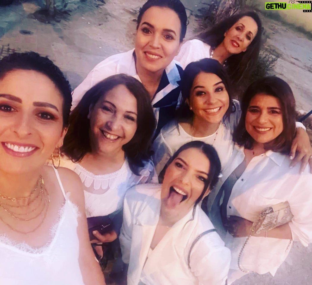 Nora Skalli - 26.3K Likes - نهاركم ابتسامة وصحبة طيبة ♥️♥️♥️♥️♥️ @samia_akariou @meryemzaimiofficiel @fatimazahraqanboua_ @ladibsaadiaofficiel @mouna2651 @rafikabenmaimoun  #friends #actresslife #weekend #morocco🇲🇦 #احبكم_متابعيني