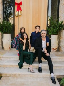 Actress Noureen DeWulf HD Photos and Wallpapers January 2026