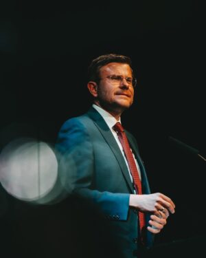 Nur Sürer Instagram - Die 29. Ausgabe des Festivals ist eröffnet, heute gibt es Festivalgespräche und klar Filme zum ansehen, bis gleich im @kuenstlerhaus_nbg ❤️ 📷 by @kaanadeniz