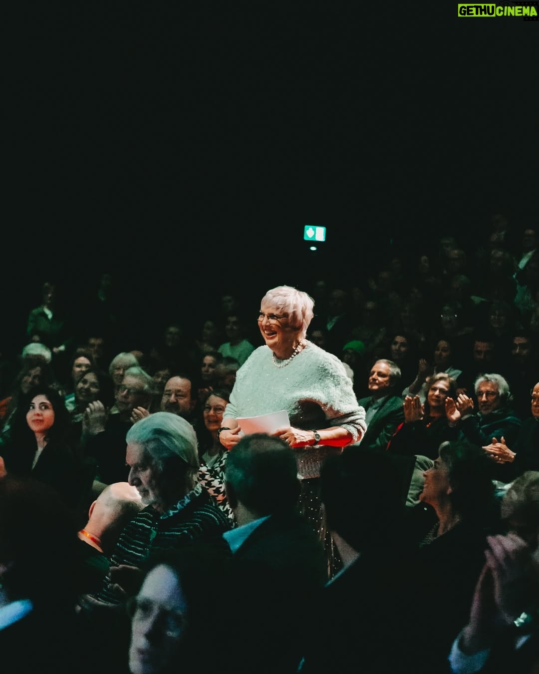 Nur Sürer - 5.2K Likes - Die 29. Ausgabe des Festivals ist eröffnet, heute gibt es Festivalgespräche und klar Filme zum ansehen, bis gleich im @kuenstlerhaus_nbg ❤️ 📷 by @kaanadeniz