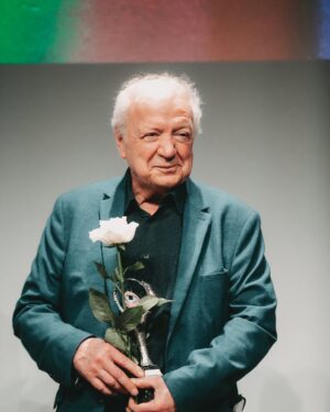 Nur Sürer Instagram - Die 29. Ausgabe des Festivals ist eröffnet, heute gibt es Festivalgespräche und klar Filme zum ansehen, bis gleich im @kuenstlerhaus_nbg ❤️ 📷 by @kaanadeniz