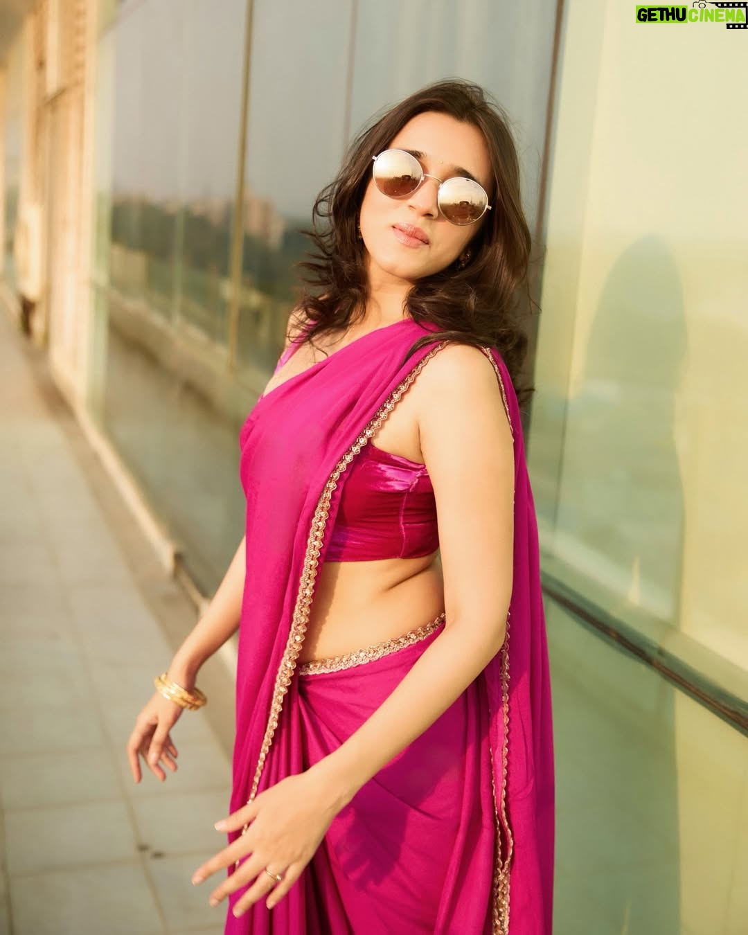 Nuveksha - 50.1K Likes - 🩷🩷🩷

@styled_by_arundev @gohil_jeet