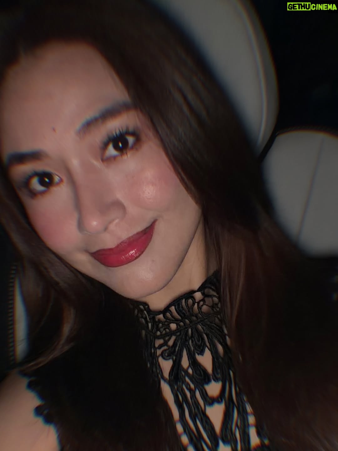 Nwe Darli Tun - 1.8K Likes - Something different about you