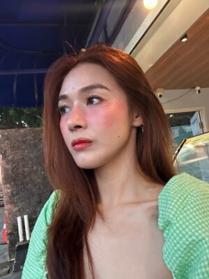Nwe Darli Tun Instagram - Something different about you