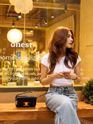 Nwe Darli Tun Instagram - Something different about you