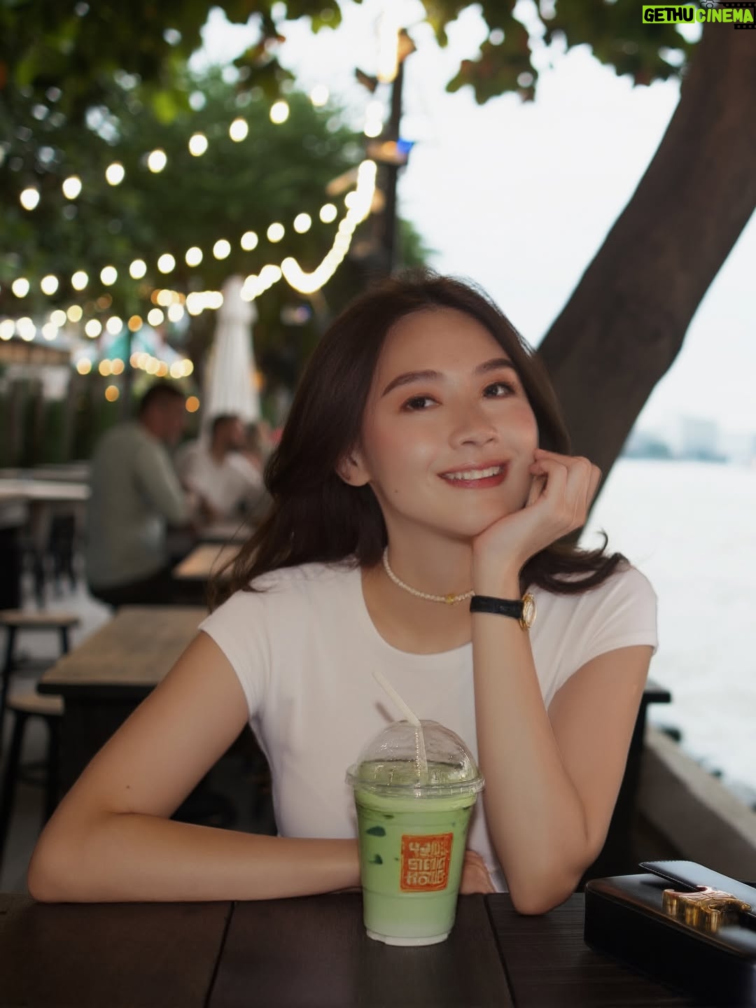 Nwe Darli Tun - 1.8K Likes - Something different about you
