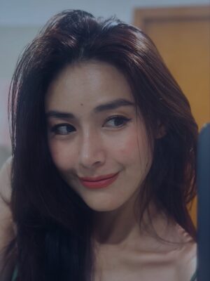 Nwe Darli Tun Instagram - If my eyes are on you, 
don’t worry about the eyes on me.