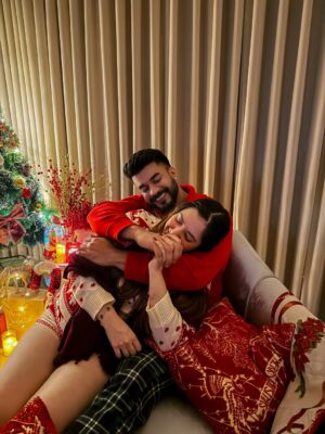 Nykkie Pandey Instagram - Falling in love with you all over again… every single day. This Christmas, and always🎄❤️