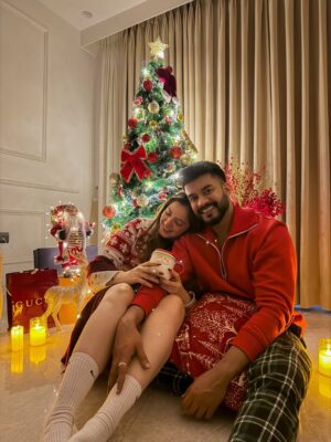 Nykkie Pandey Instagram - Falling in love with you all over again… every single day. This Christmas, and always🎄❤️
