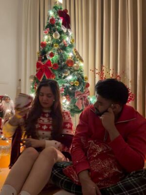Nykkie Pandey Instagram - Falling in love with you all over again… every single day. This Christmas, and always🎄❤️