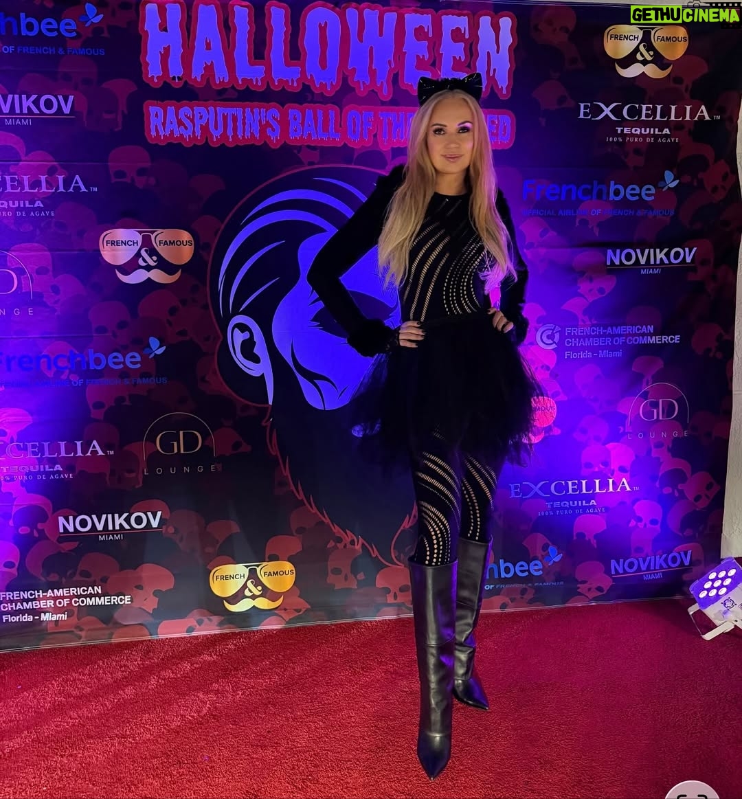 Olga Bespalenko - 469 Likes - Halloween 2025 🎃🎃🎃🎃