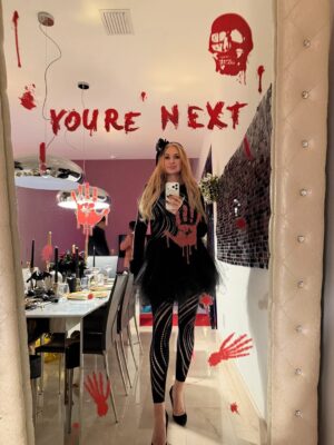 Olga Bespalenko Instagram - Work smart, play hard, live big 🎃👻🎃