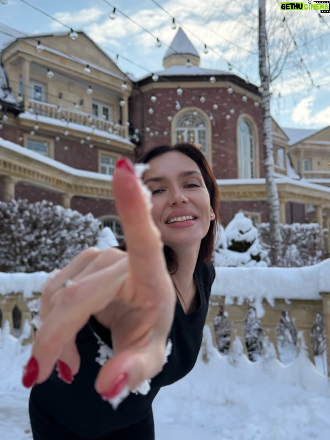 Olga Seryabkina - 47K Likes - Настоящие, красивые, зимние каникулы ❄️☃️🌨️