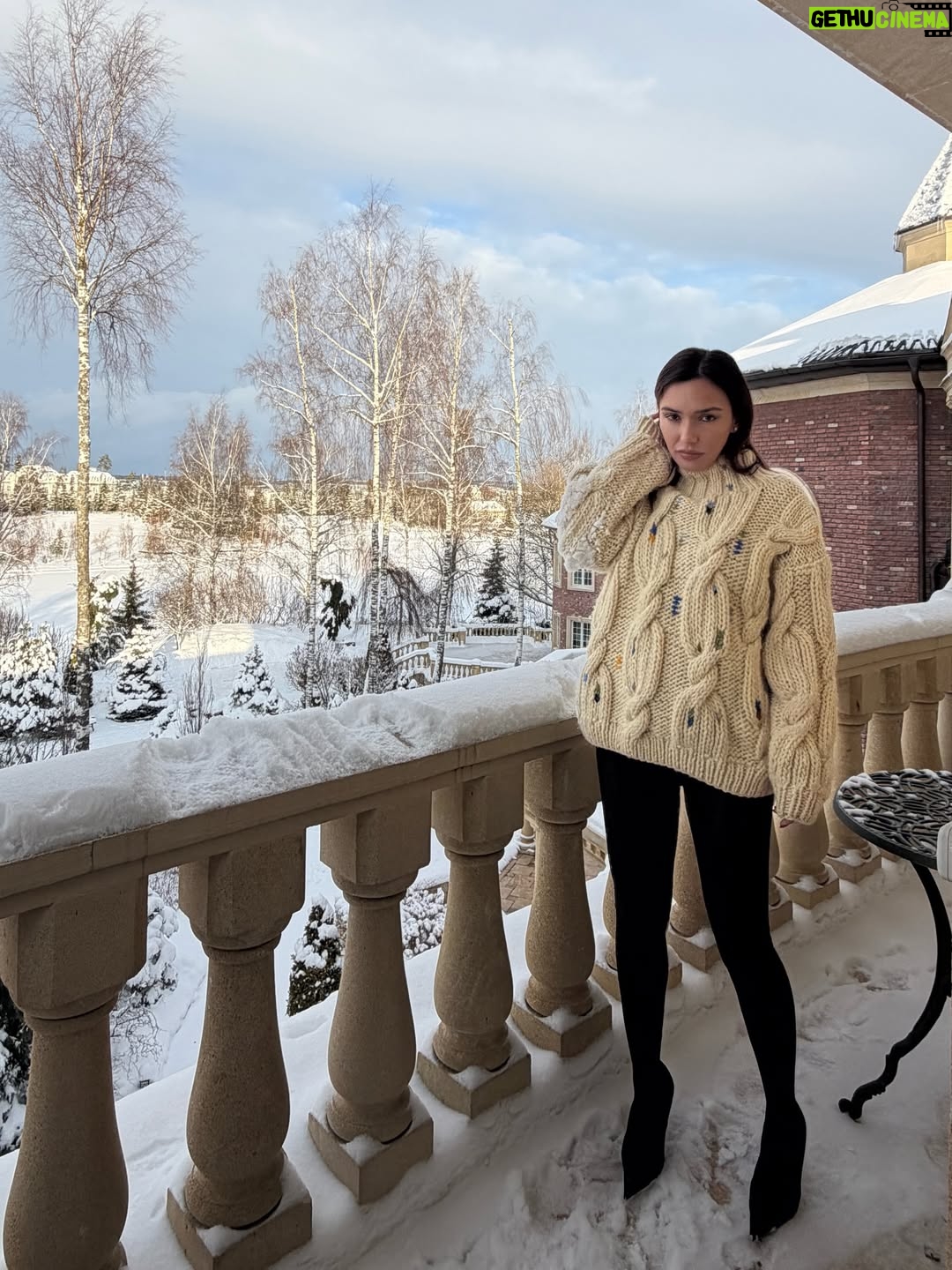 Olga Seryabkina - 47K Likes - Настоящие, красивые, зимние каникулы ❄️☃️🌨️